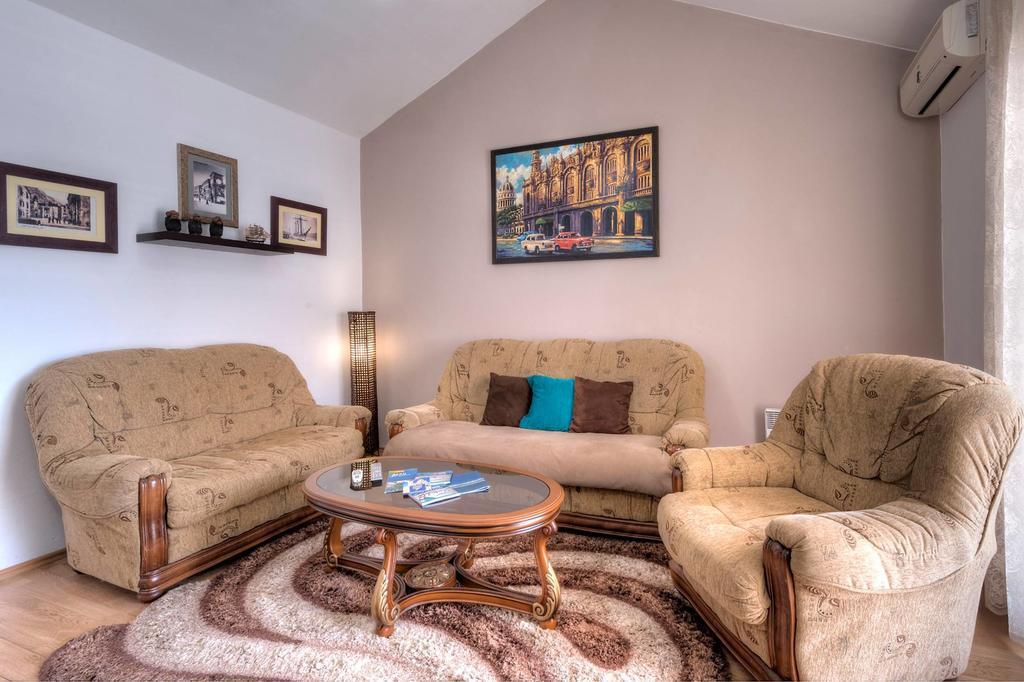 Wukovic Apartments Τίβατ Εξωτερικό φωτογραφία