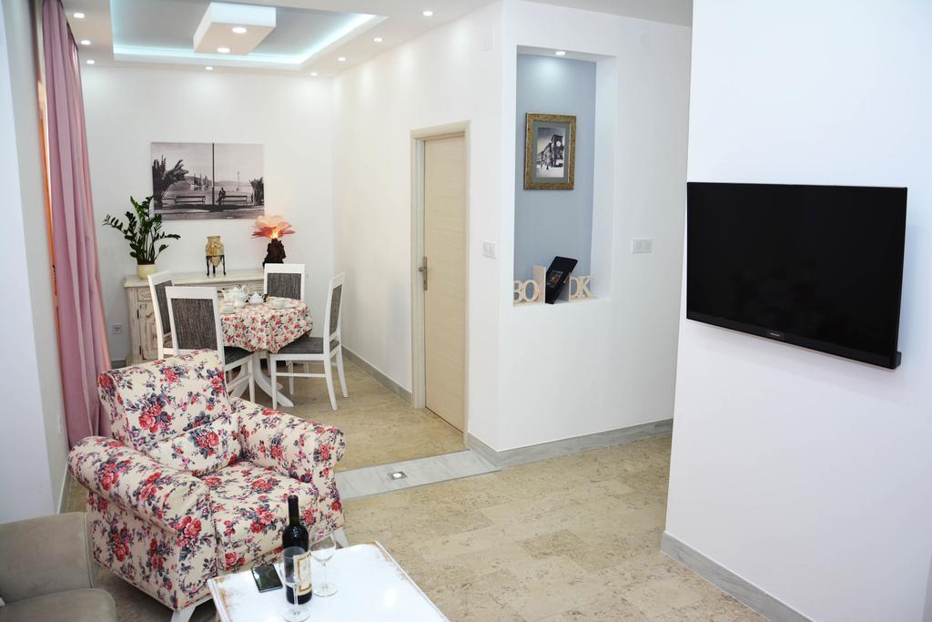 Wukovic Apartments Τίβατ Εξωτερικό φωτογραφία